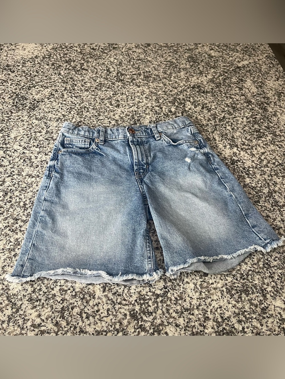 Gap Womens 12 Denim Jean Shorts 90s Loose Bermuda Mid Rise Distressed Festival